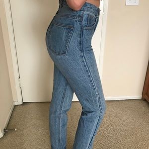 Brandy Melville Jane Mom Jeans